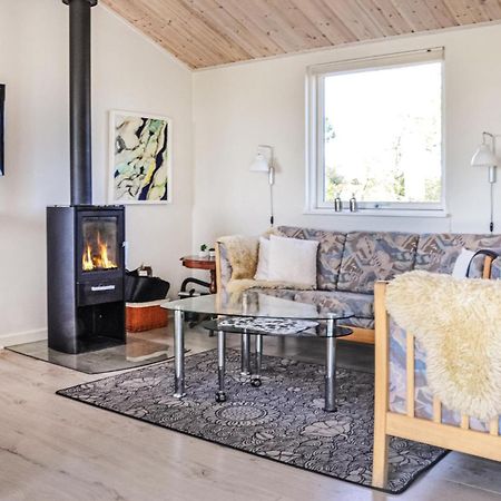 Cozy Home In Otterup With Kitchen Exteriér fotografie